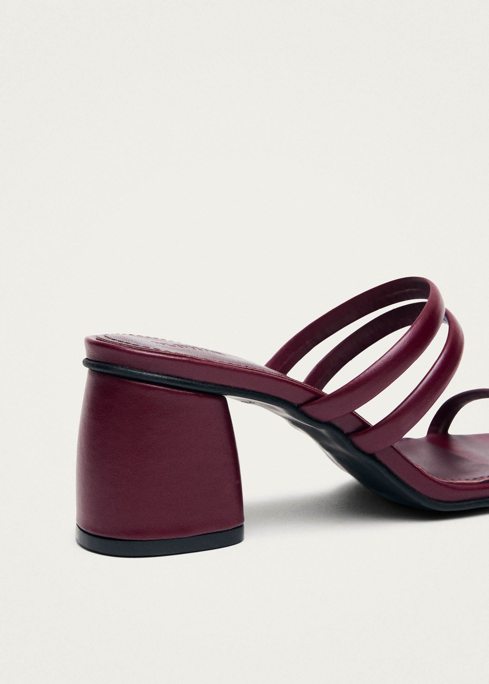 Indiana Bare Burgundy Leather Sandals - Image 7