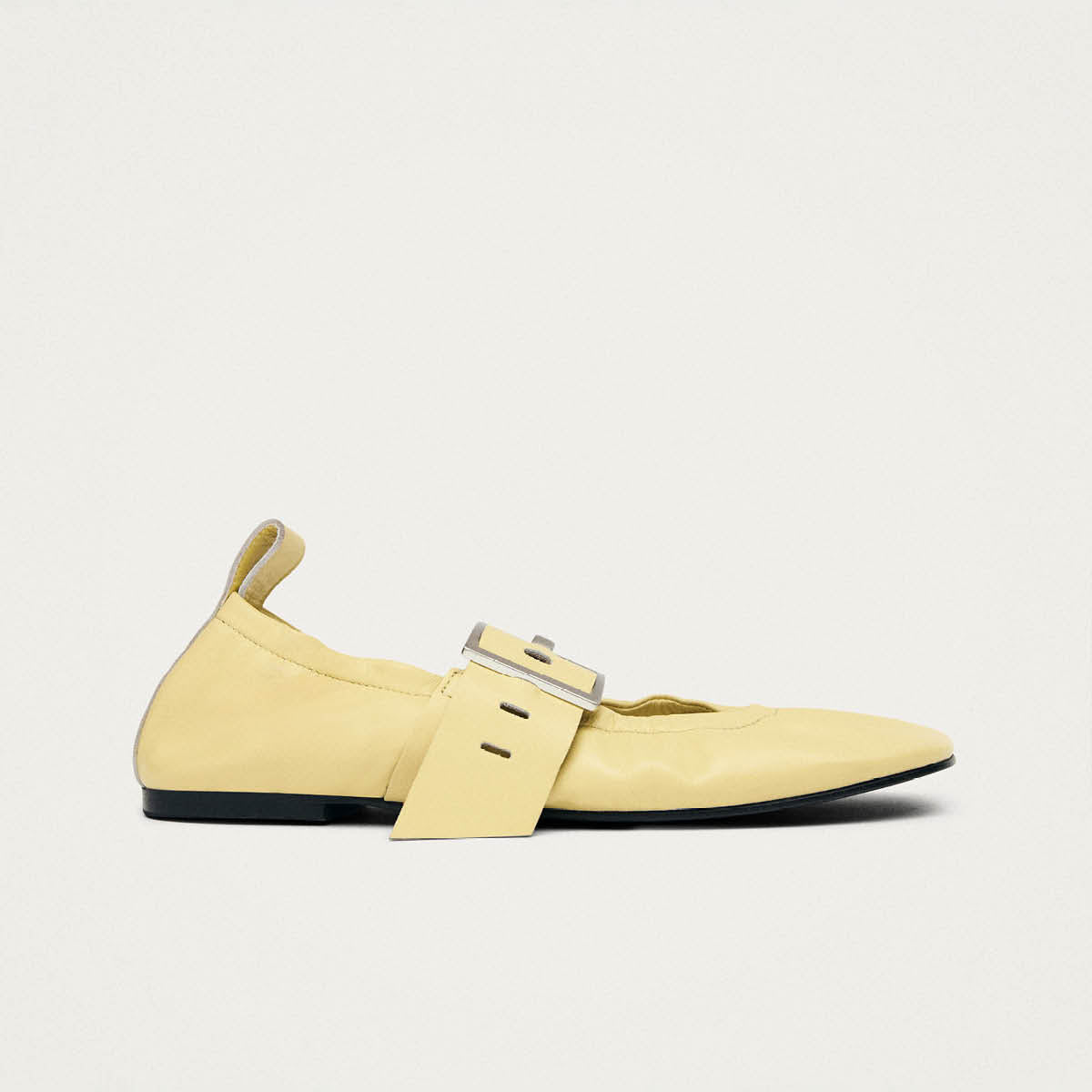 Sarea Vanilla Leather Ballet Flats - Image 3